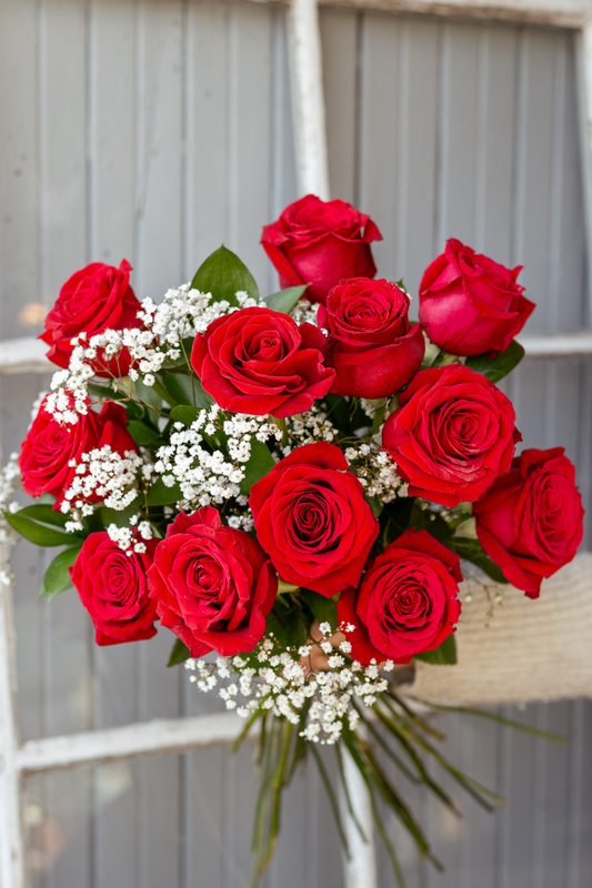 Bouquet of red roses *Pre-order price* 