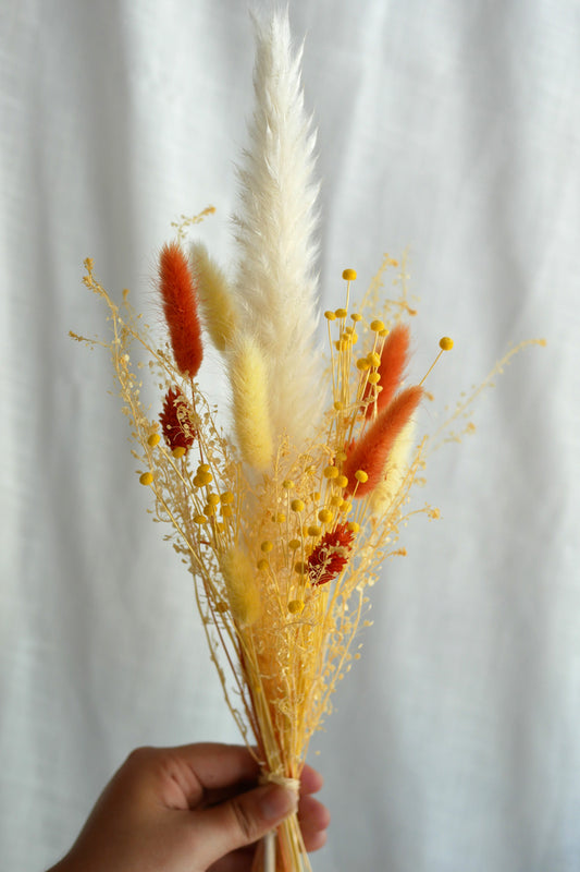 Bouquet of dried flowers "Hikaru"